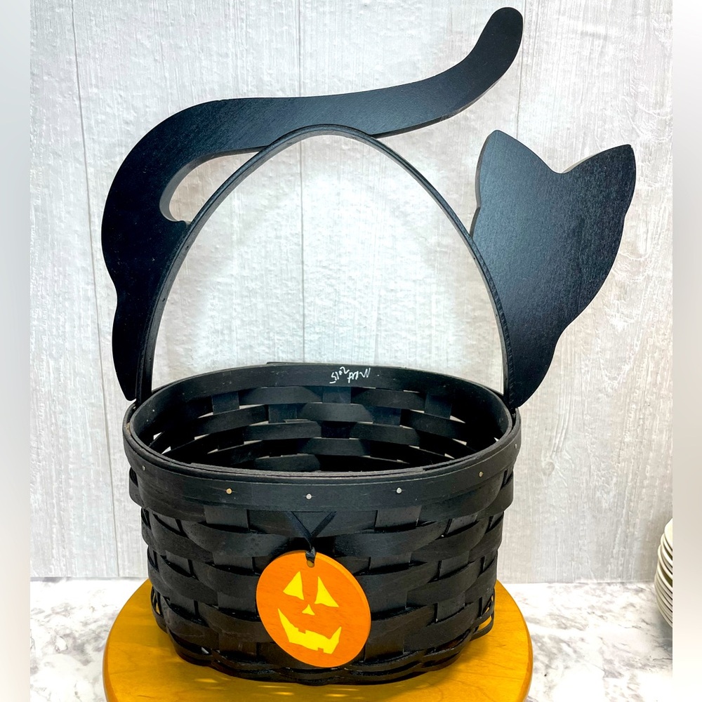 Longaberger Black HALLOWEEN KITTY CAT Basket w/ Pumpkin Tie-On Woodcrafts handle